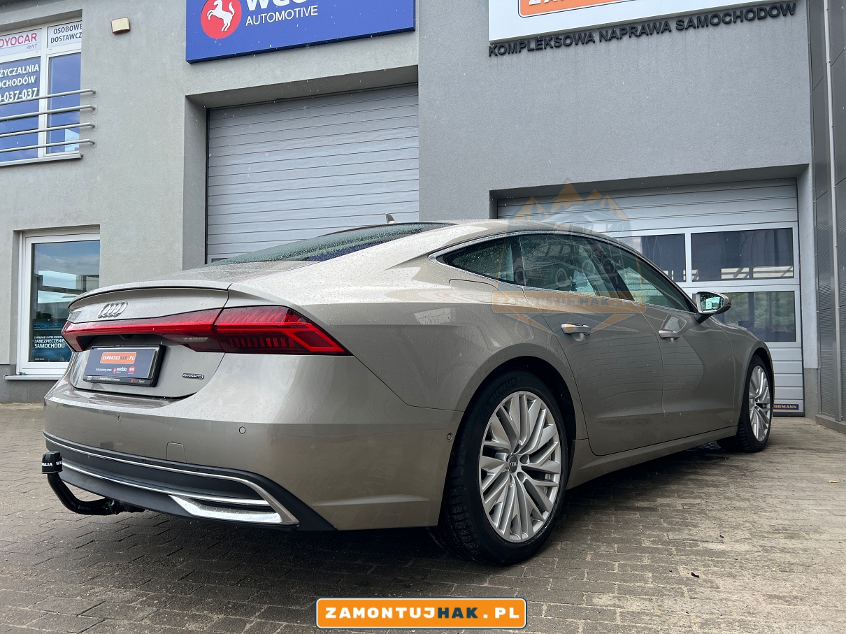 Warsztat montażu haków holowniczych w Poznaniu - Audi A7 C8 2021 z zdemontowaną kulą haka holowniczego Westfalia A40V o numerach 305603600001